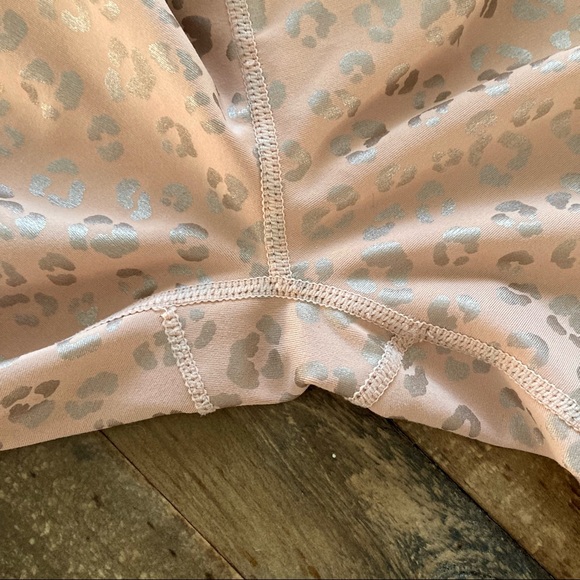 Mono B Leopard Blush Pink Silver Leggings Tummy Tuck Size M New - Picture 8 of 13